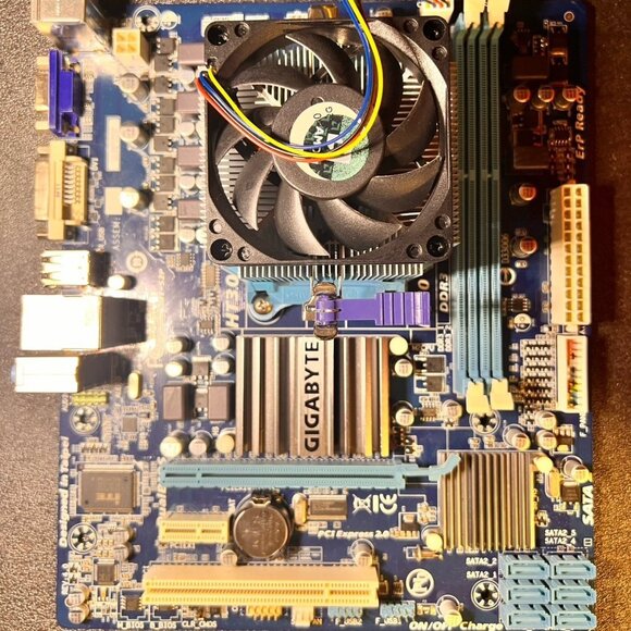 Gigabyte GA-78LMT-S2P AM3+ Socket Motherboard+AMD CPU - Picture 3 of 10